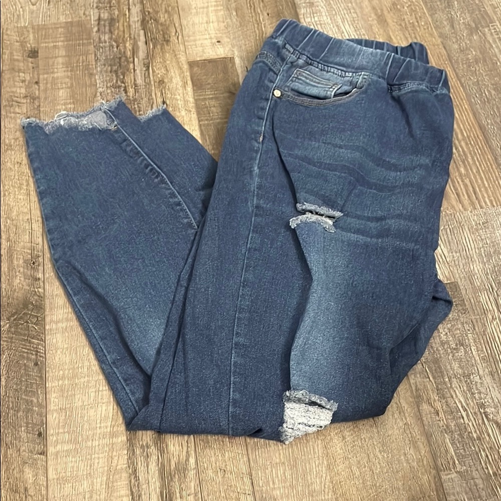 Blue Skinny Jeans with Distressed Look and Faded Thighs